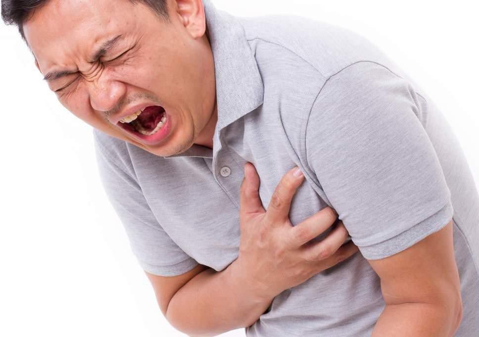 Đau tim, đau thắt ngực có thể xuất phát từ nhiều nguyên nhân khác nhau
