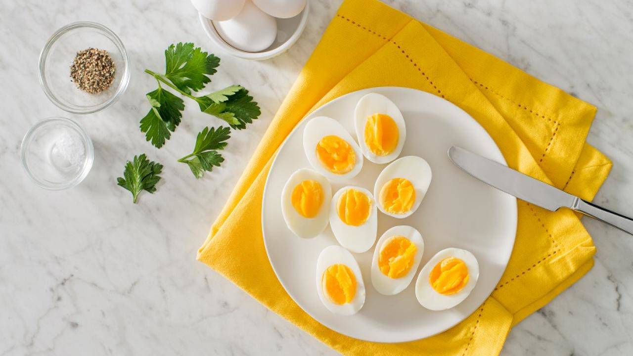 Chế biến món trứng như thế nào để giúp bà bầu ăn tốt?