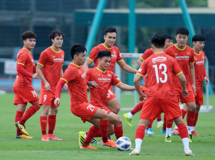 Những khó khăn của đội tuyển Việt Nam trước tập trung