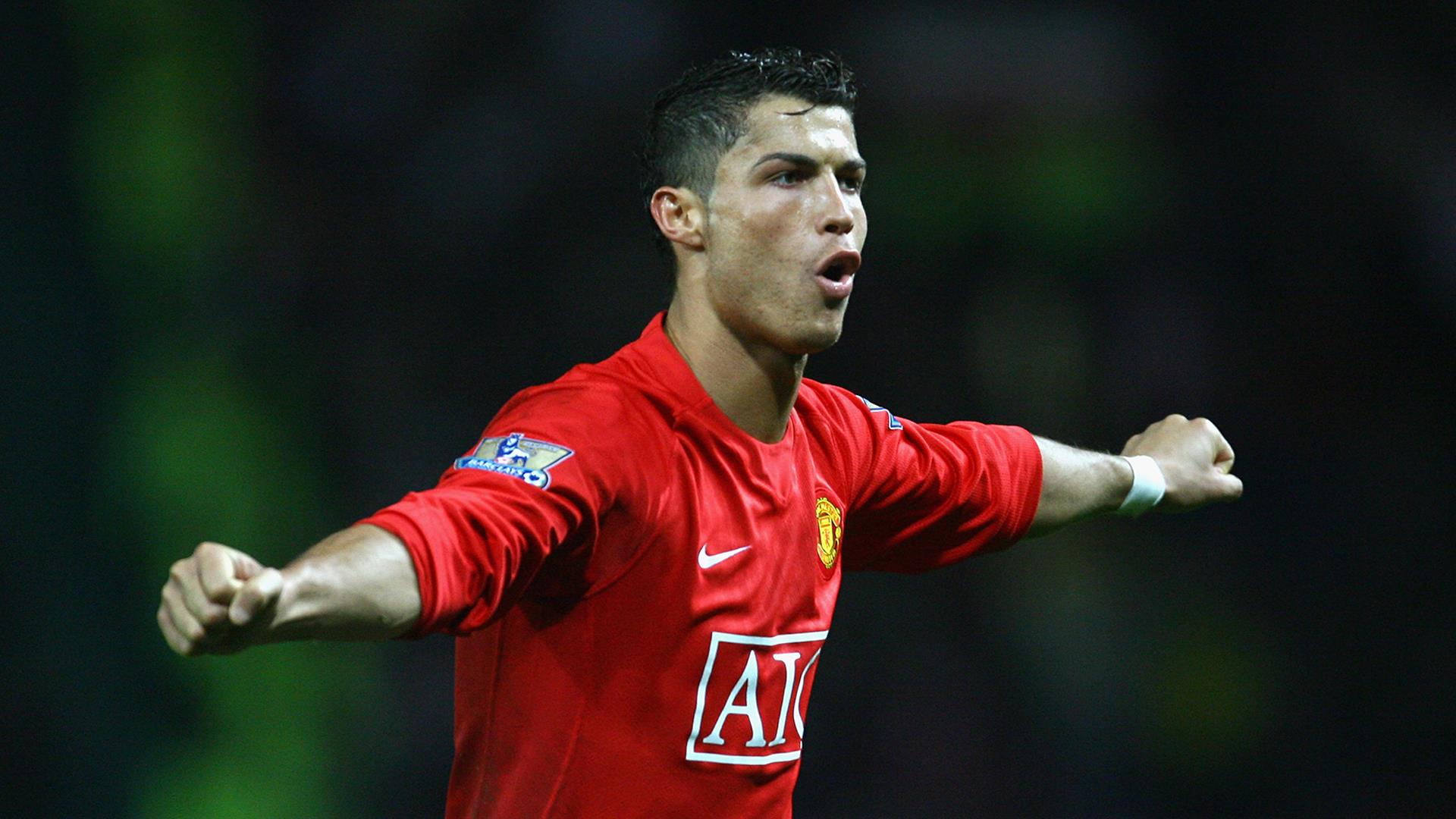Ronaldo trở về những điều thân thuộc ở Old Trafford