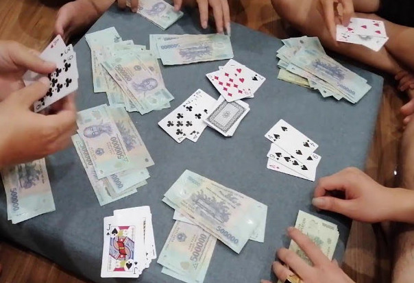 Hành vi đánh bạc ăn tiền trái pháp luật